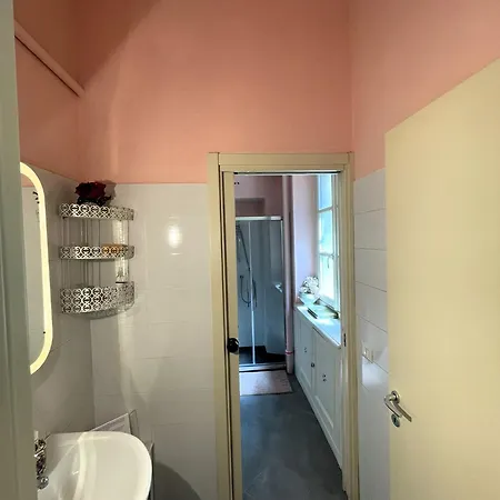 La Casa Di Ringhiera - Silenzioso Di Charme Con Balcone Nel Quadrilatero Turyn