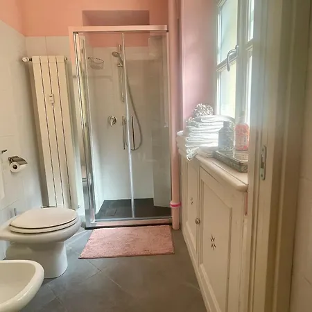 La Casa Di Ringhiera - Silenzioso Di Charme Con Balcone Nel Quadrilatero Apartament