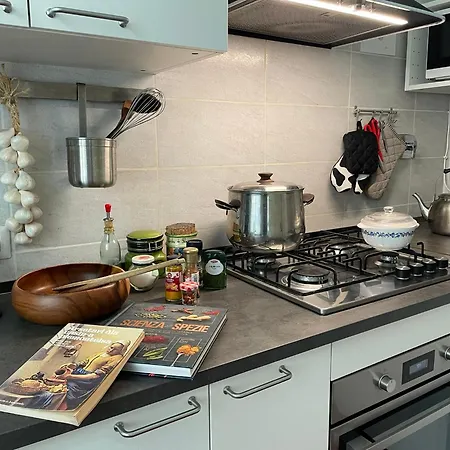 Apartamento La Casa Di Ringhiera - Silenzioso Di Charme Con Balcone Nel Quadrilatero