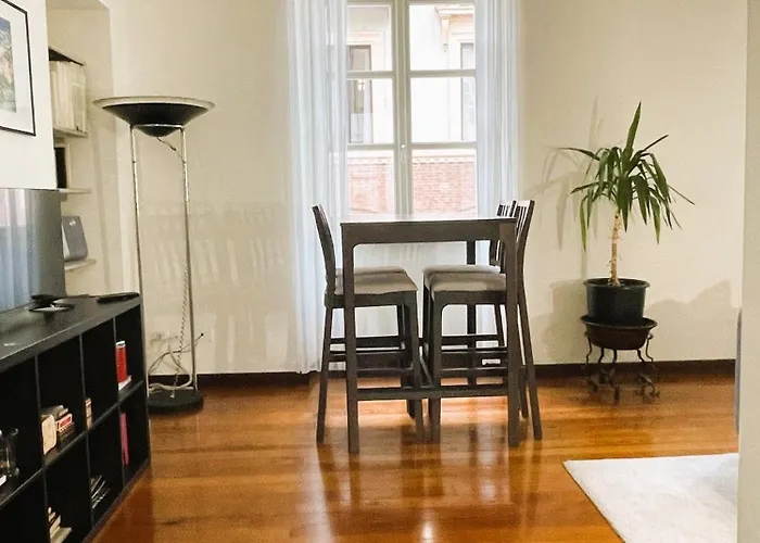 La Casa Di Ringhiera - Silenzioso Di Charme Con Balcone Nel Quadrilatero