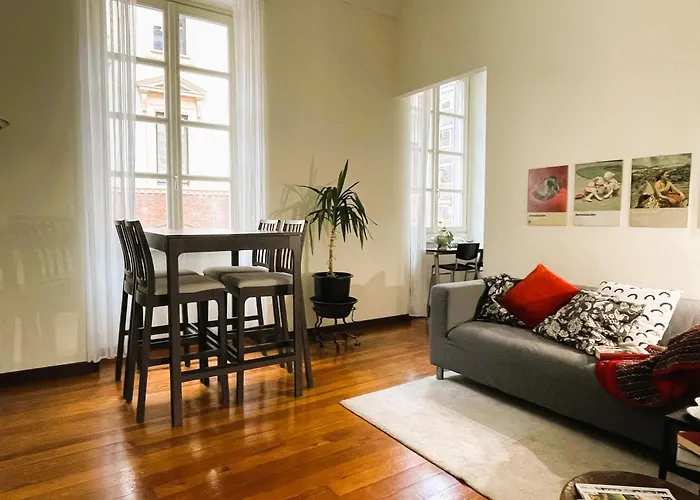 La Casa Di Ringhiera - Silenzioso Di Charme Con Balcone Nel Quadrilatero Apartament