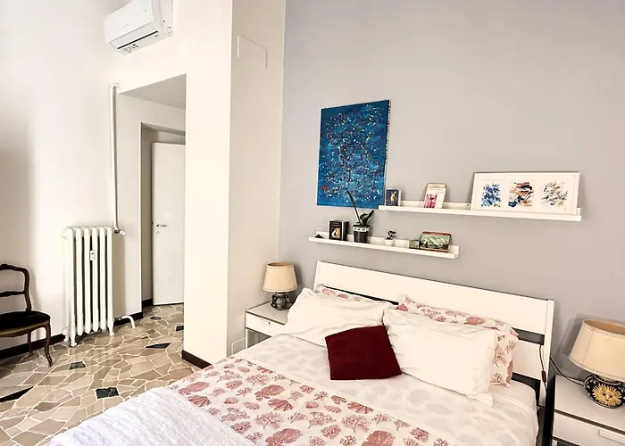 La Casa Di Ringhiera - Silenzioso Di Charme Con Balcone Nel Quadrilatero Apartmán