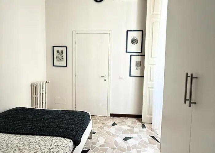 La Casa Di Ringhiera - Silenzioso Di Charme Con Balcone Nel Quadrilatero Apartmán *
