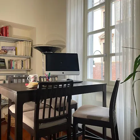 La Casa Di Ringhiera - Silenzioso Di Charme Con Balcone Nel Quadrilatero