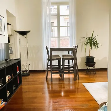 La Casa Di Ringhiera - Silenzioso Di Charme Con Balcone Nel Quadrilatero